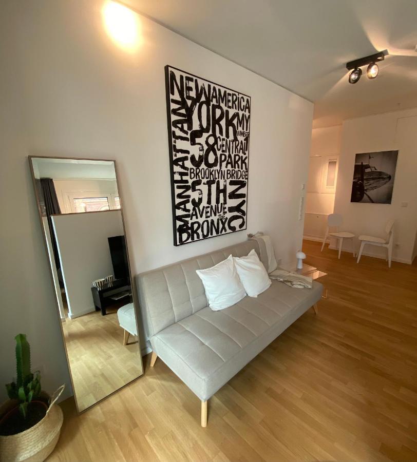 Stilvolles Apartment In Duesseldorf Am Medienhafen Appartamento *